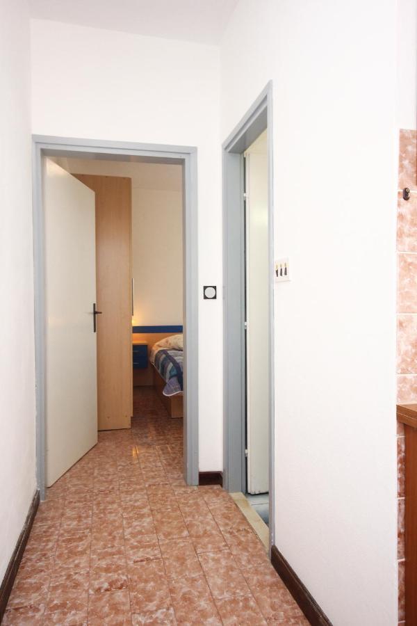Apartment Lumbarda 4440A Екстериор снимка