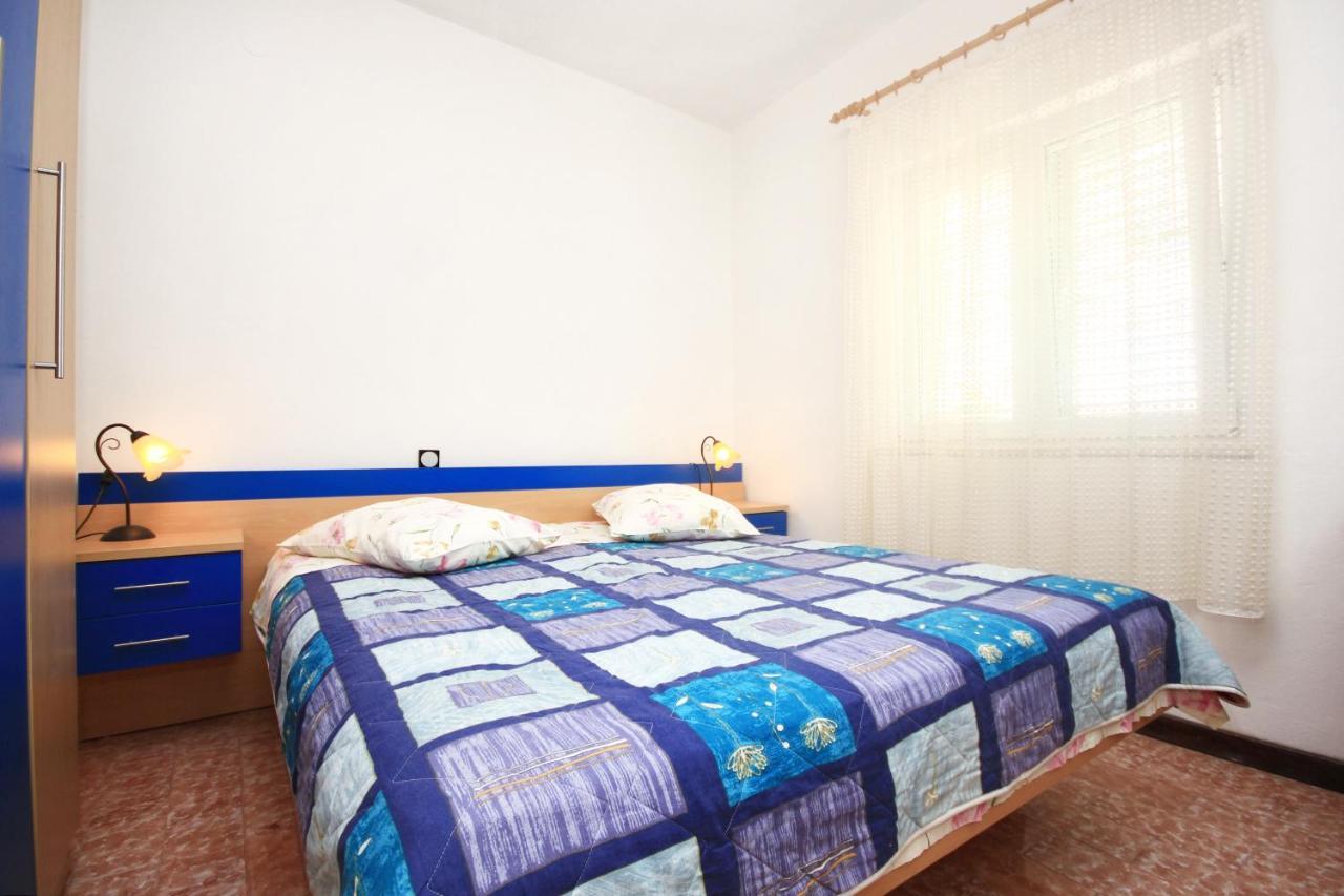 Apartment Lumbarda 4440A Екстериор снимка